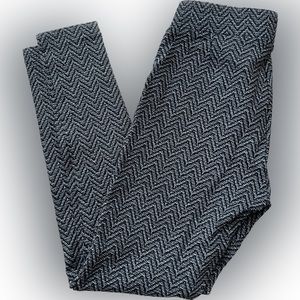 NWT Loft Petite herringbone legging pants size Small petite black/gray